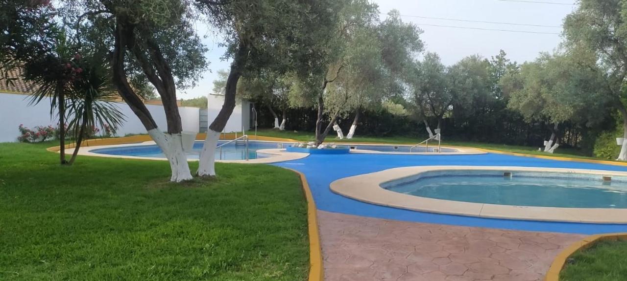 Sevilla Brisas Vip Valencina De La Concepcion Exteriör bild