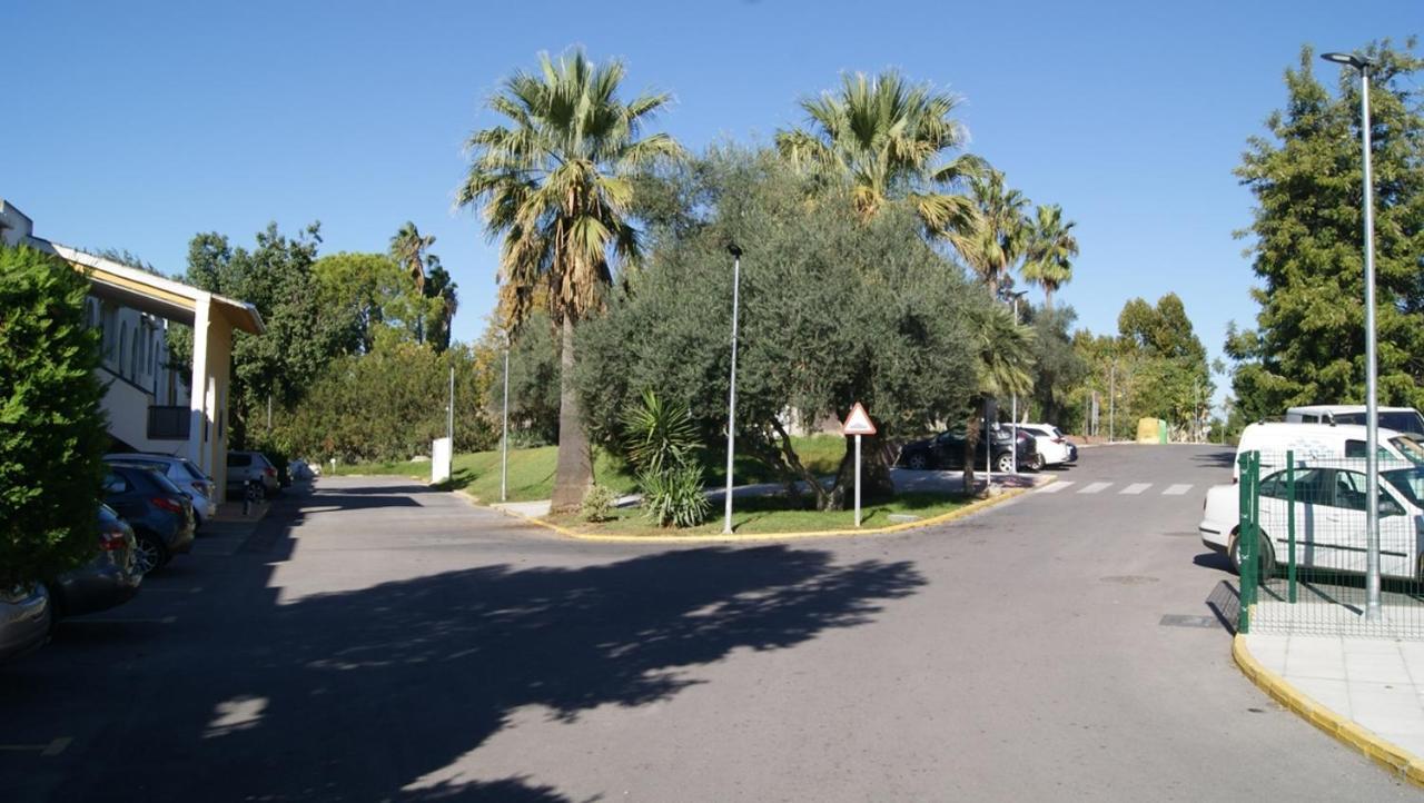 Sevilla Brisas Vip Valencina De La Concepcion Exteriör bild