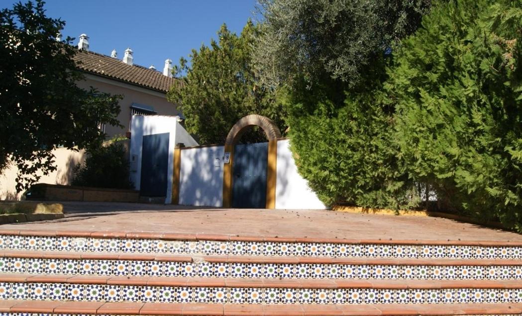 Sevilla Brisas Vip Valencina De La Concepcion Exteriör bild